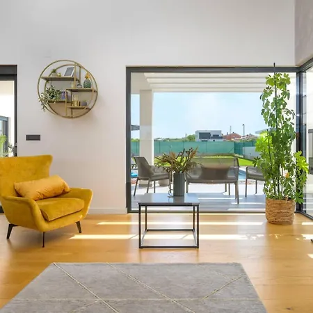 Villa Lumi - Modern Beach Retreat With Private Pool * Dhërmi